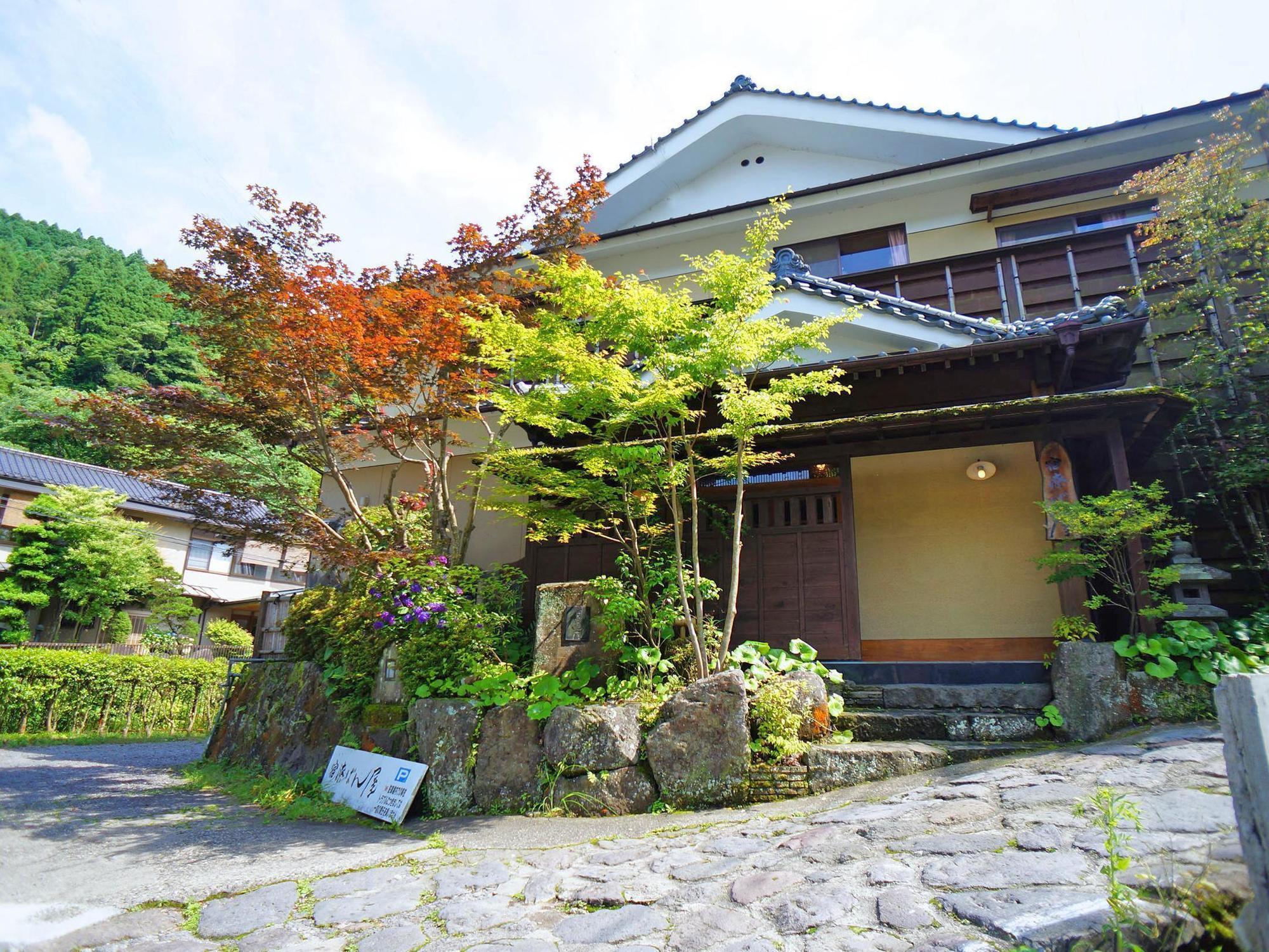 Ban-Ya Hot Spring Inn Yufu Esterno foto