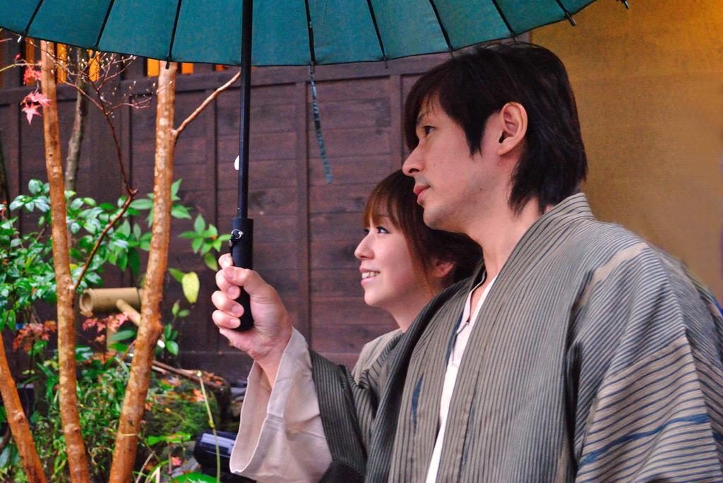 Ban-Ya Hot Spring Inn Yufu Esterno foto
